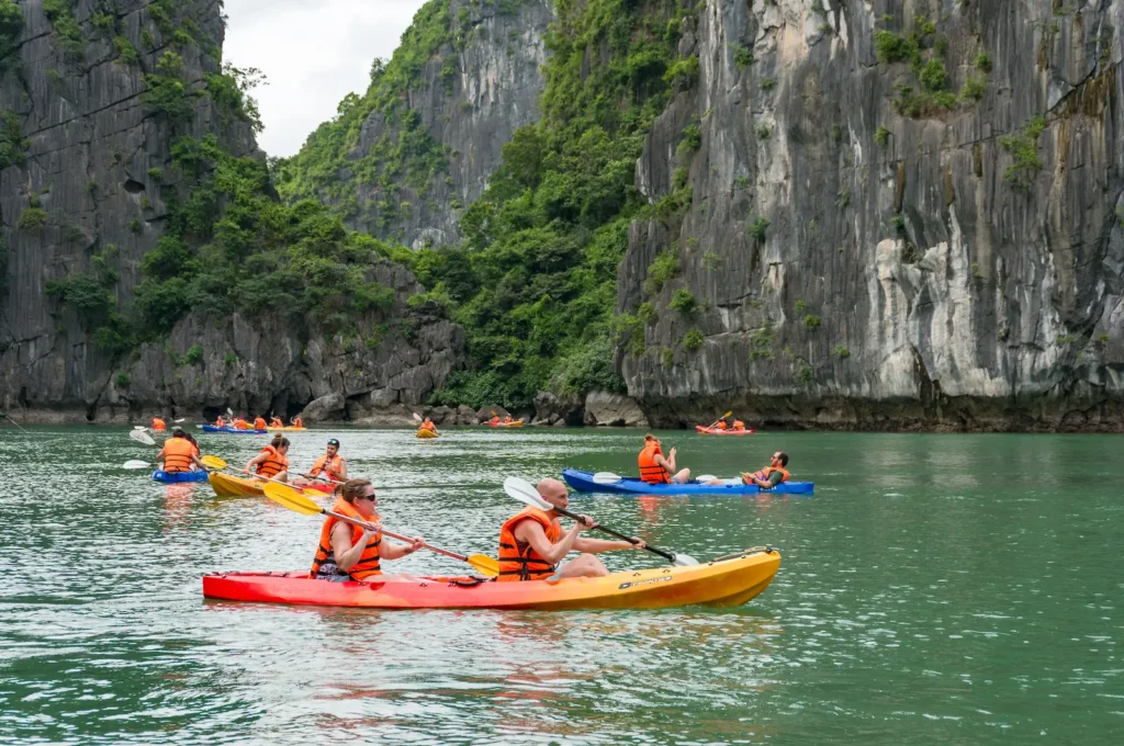 Halong bay kayaking